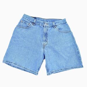Vintage 1990’s Levi’s light wash shorts